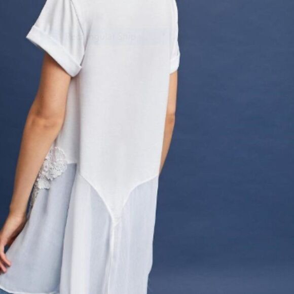 Anthropologie Akemi & KIn S Emboidered Top T-Shirt - Picture 3 of 3
